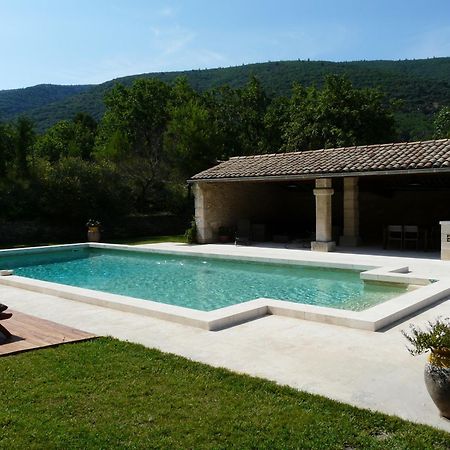 Joli Mas Provençal du 19ème siècle avec grande piscine privée, situé au calme, en campagne de Lacoste, au cœur du Luberon, 6 personnes, LS2-239 Amanto Lacoste  Exterior foto