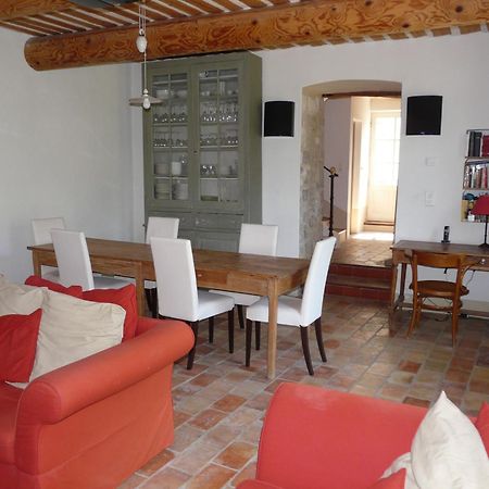 Joli Mas Provençal du 19ème siècle avec grande piscine privée, situé au calme, en campagne de Lacoste, au cœur du Luberon, 6 personnes, LS2-239 Amanto Lacoste  Exterior foto