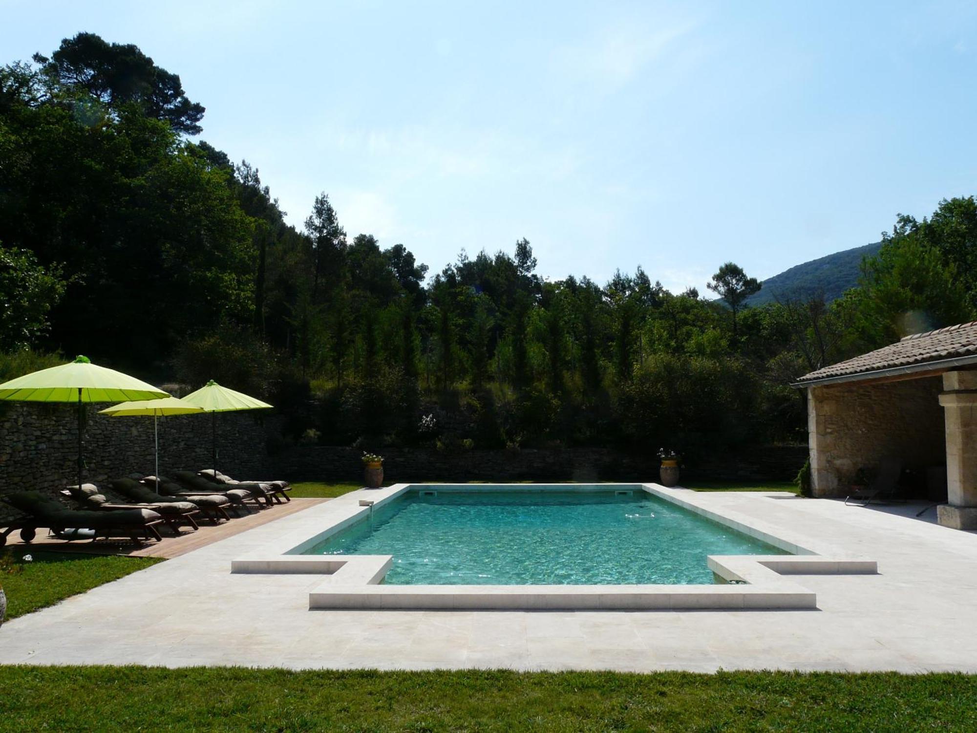 Joli Mas Provençal du 19ème siècle avec grande piscine privée, situé au calme, en campagne de Lacoste, au cœur du Luberon, 6 personnes, LS2-239 Amanto Lacoste  Exterior foto