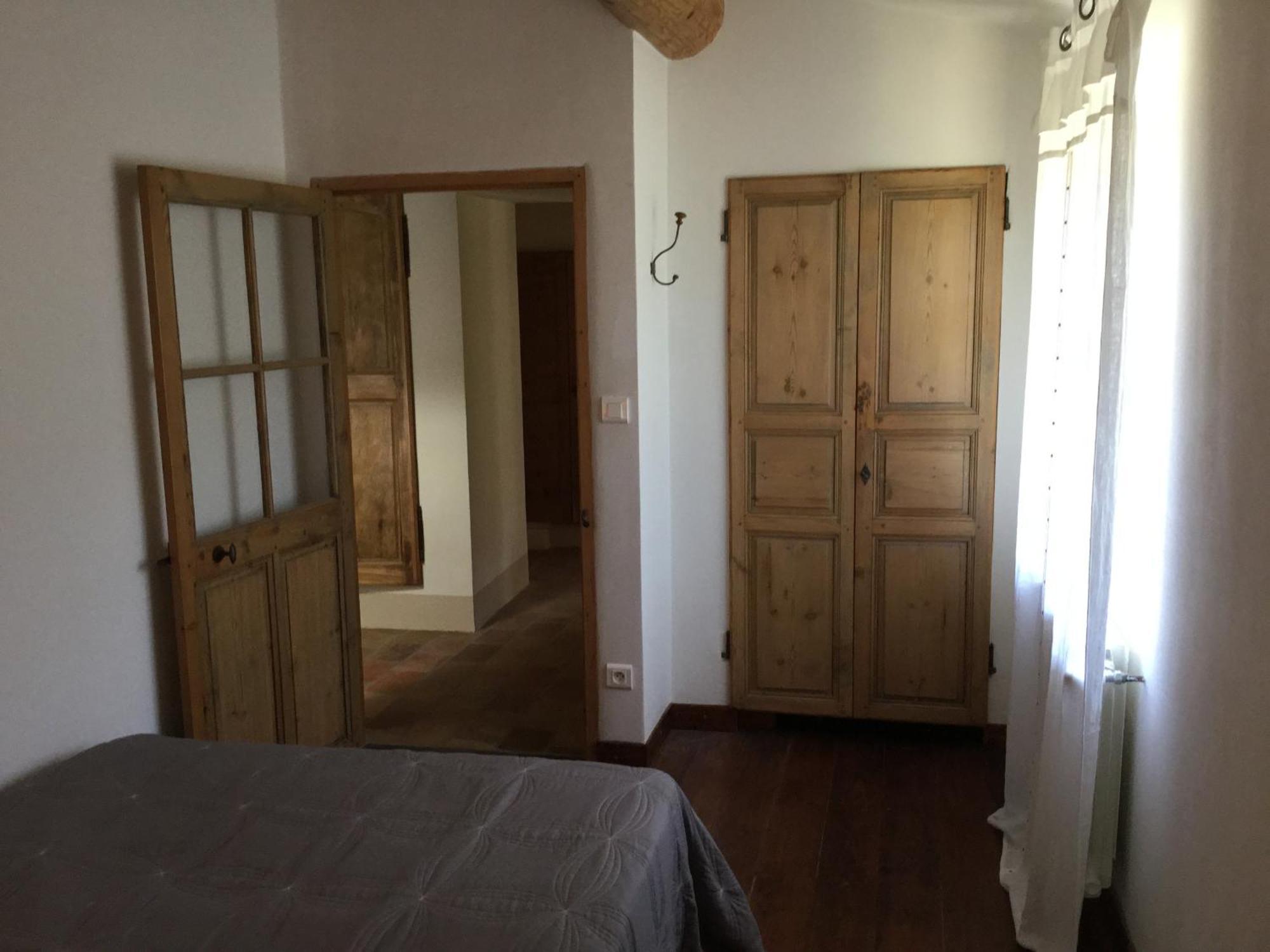 Joli Mas Provençal du 19ème siècle avec grande piscine privée, situé au calme, en campagne de Lacoste, au cœur du Luberon, 6 personnes, LS2-239 Amanto Lacoste  Exterior foto