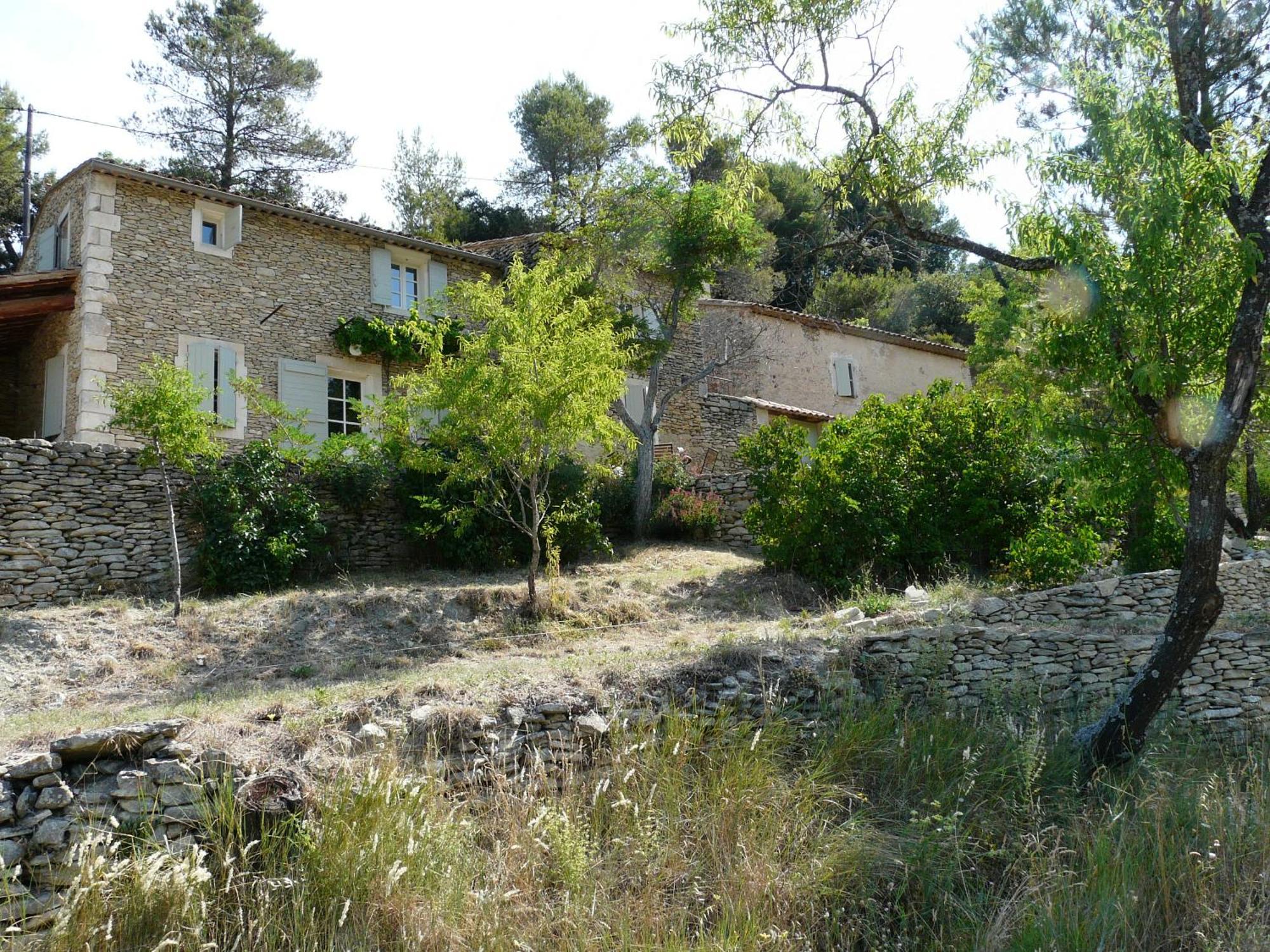 Joli Mas Provençal du 19ème siècle avec grande piscine privée, situé au calme, en campagne de Lacoste, au cœur du Luberon, 6 personnes, LS2-239 Amanto Lacoste  Exterior foto