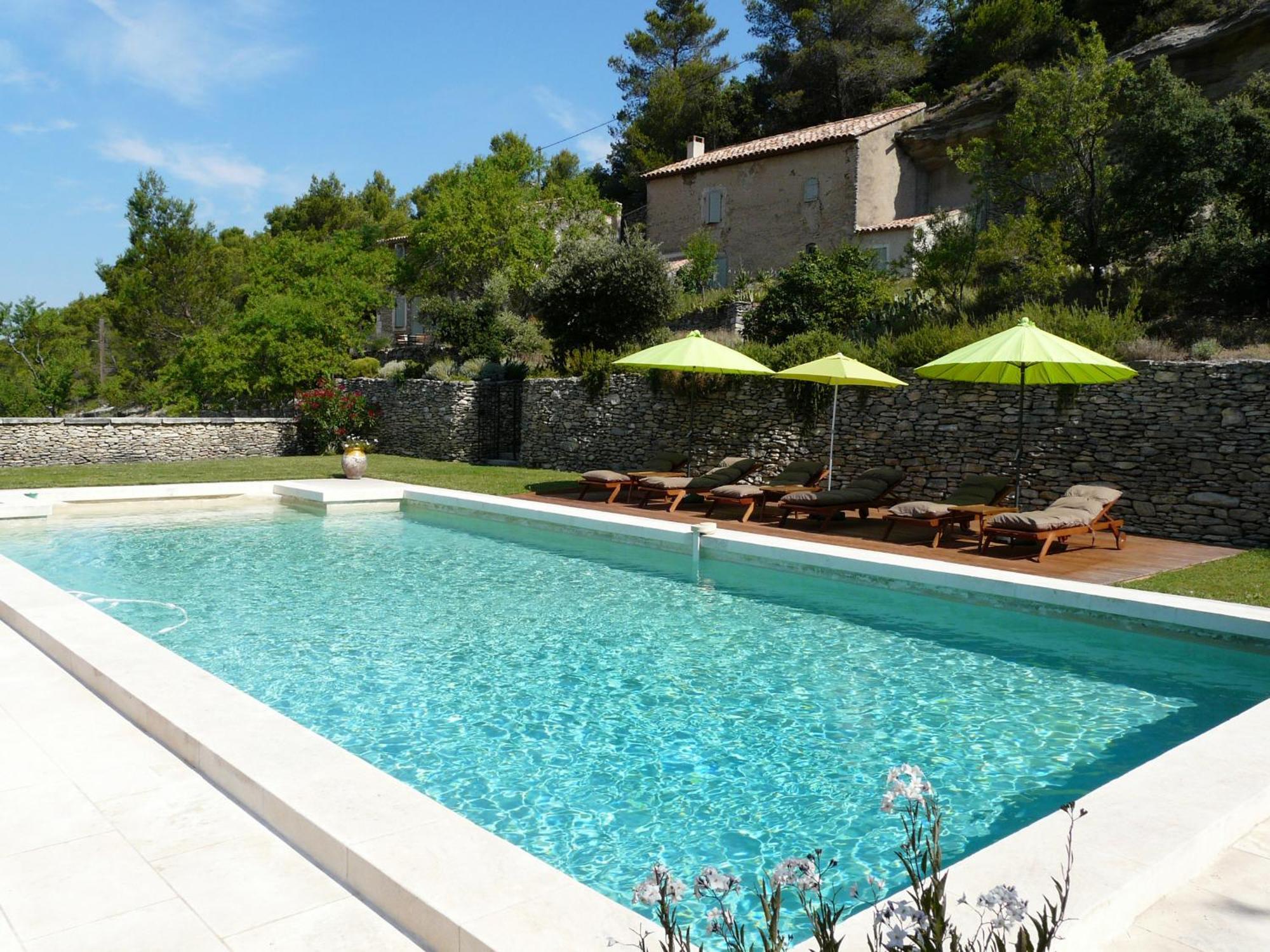 Joli Mas Provençal du 19ème siècle avec grande piscine privée, situé au calme, en campagne de Lacoste, au cœur du Luberon, 6 personnes, LS2-239 Amanto Lacoste  Exterior foto